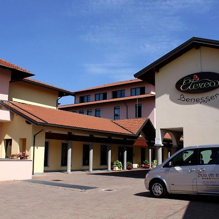 Scia' On Martin Hotel Buscate Exterior foto