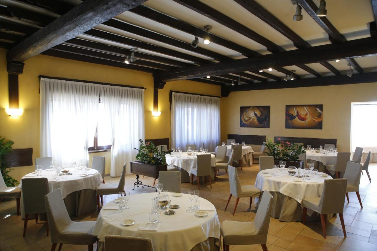 Scia' On Martin Hotel Buscate Exterior foto