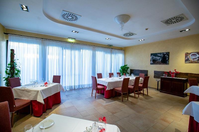 Scia' On Martin Hotel Buscate Exterior foto