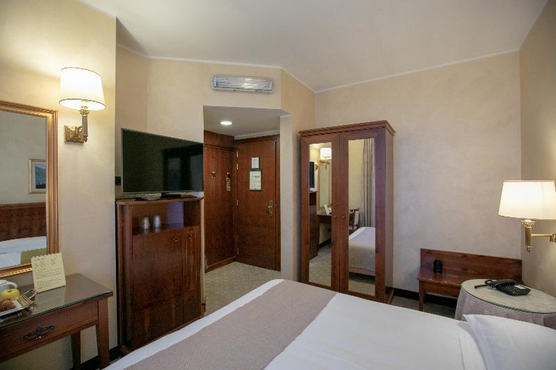 Scia' On Martin Hotel Buscate Exterior foto